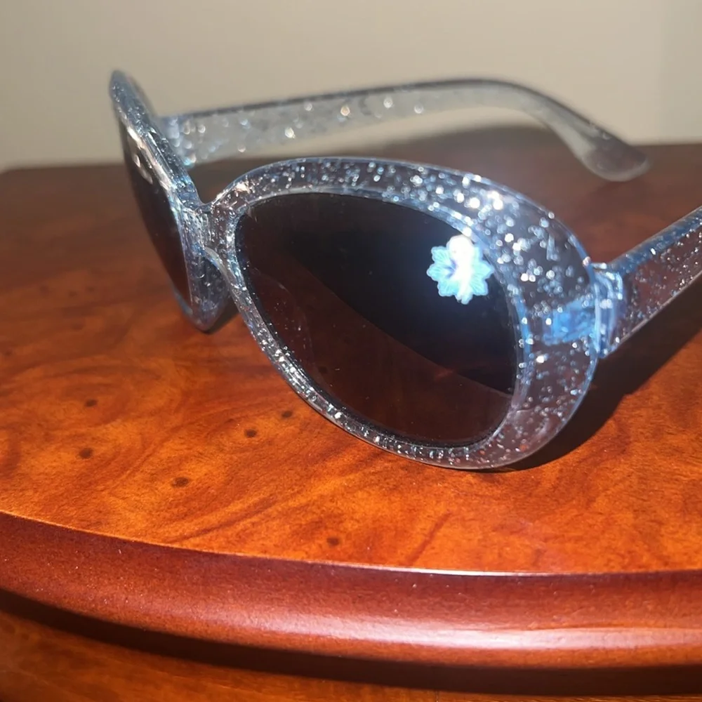 Girl’s Elsa Sunglasses